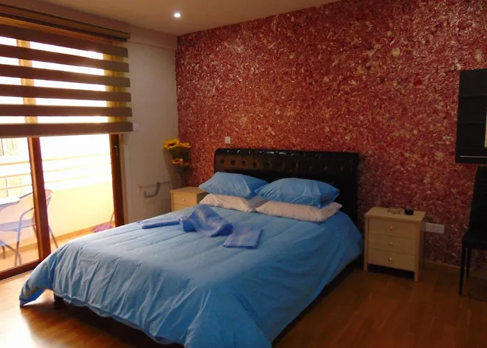 Apartment Ithaki Phinikoudes No. 207