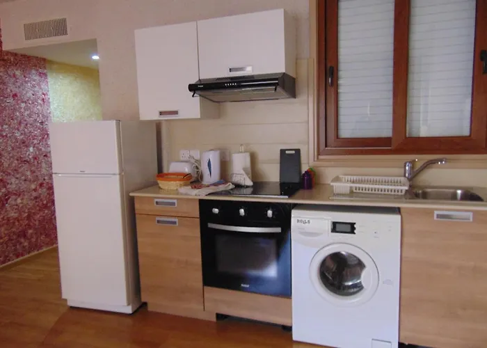 Ithaki Phinikoudes No. 207 Apartment Larnaca