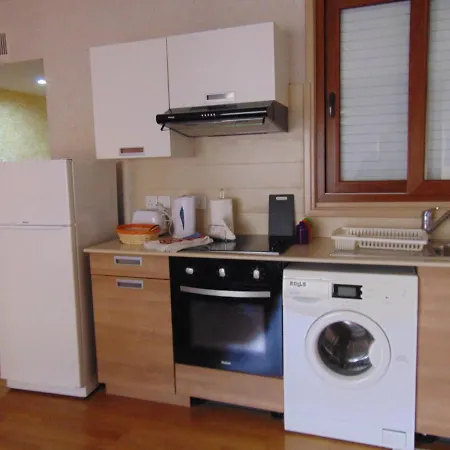 Ithaki Phinikoudes No. 207 Apartman Lárnaka