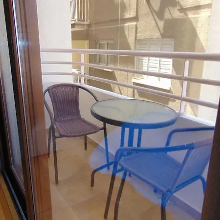 Ithaki Phinikoudes No. 207 * ラルナカ