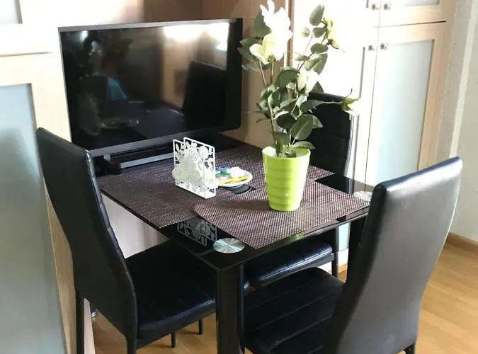 Ithaki Phinikoudes No. 207 *