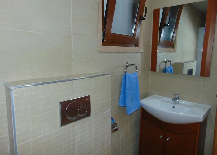 Apartment Ithaki Phinikoudes No. 207 *