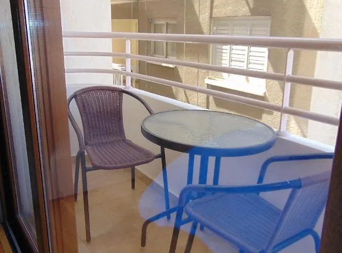 Ithaki Phinikoudes No. 207 * Ларнака